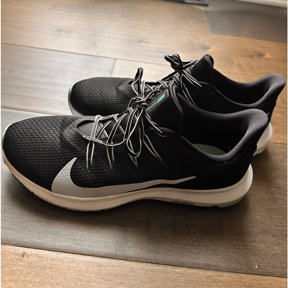 Nike Quest 2 Running Shoes | Size 10 - Picture 2 of 6